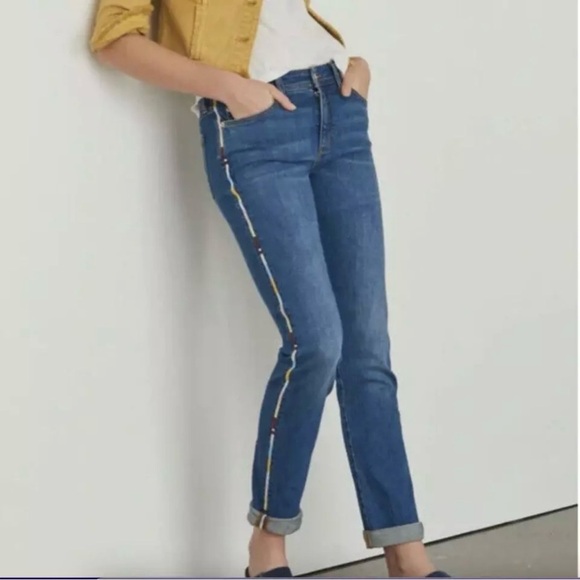 Anthropologie Pilcro Slim Boyfriend Crop Jeans Embroidered Side Stripe Size 28 - Picture 1 of 16